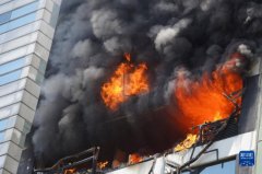 阿根廷首都一办公楼发生火灾致1人死亡